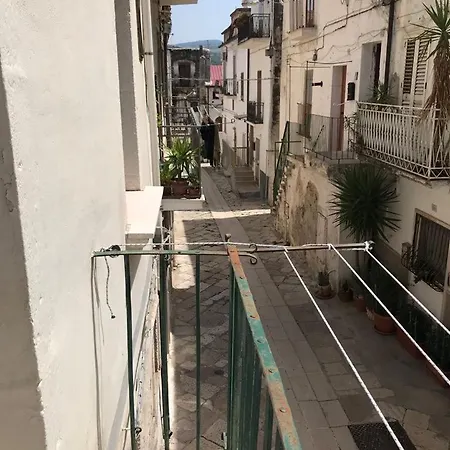 Pratico * كانيانو فارانو