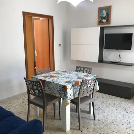 Pratico شقة كانيانو فارانو