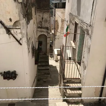 Pratico * كانيانو فارانو